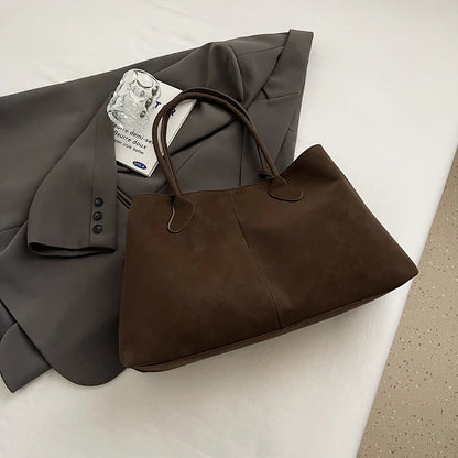 Large capacity flannel tote bag, women's high-end single-shoulder bag, handbag with unique design
